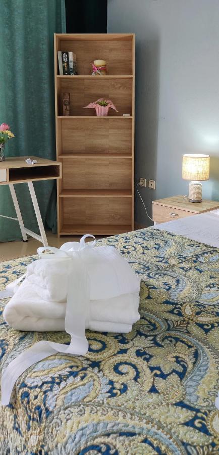 Hospitable Appartment In The Central Park, Xanthi Extérieur photo