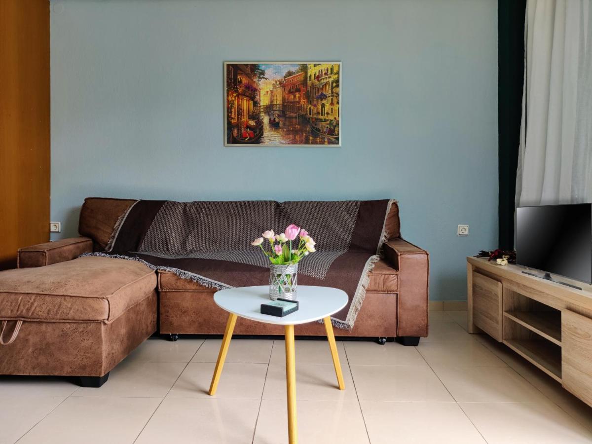 Hospitable Appartment In The Central Park, Xanthi Extérieur photo