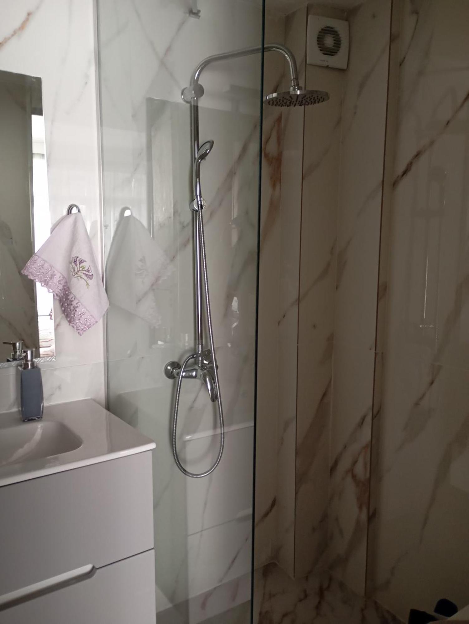 Hospitable Appartment In The Central Park, Xanthi Extérieur photo