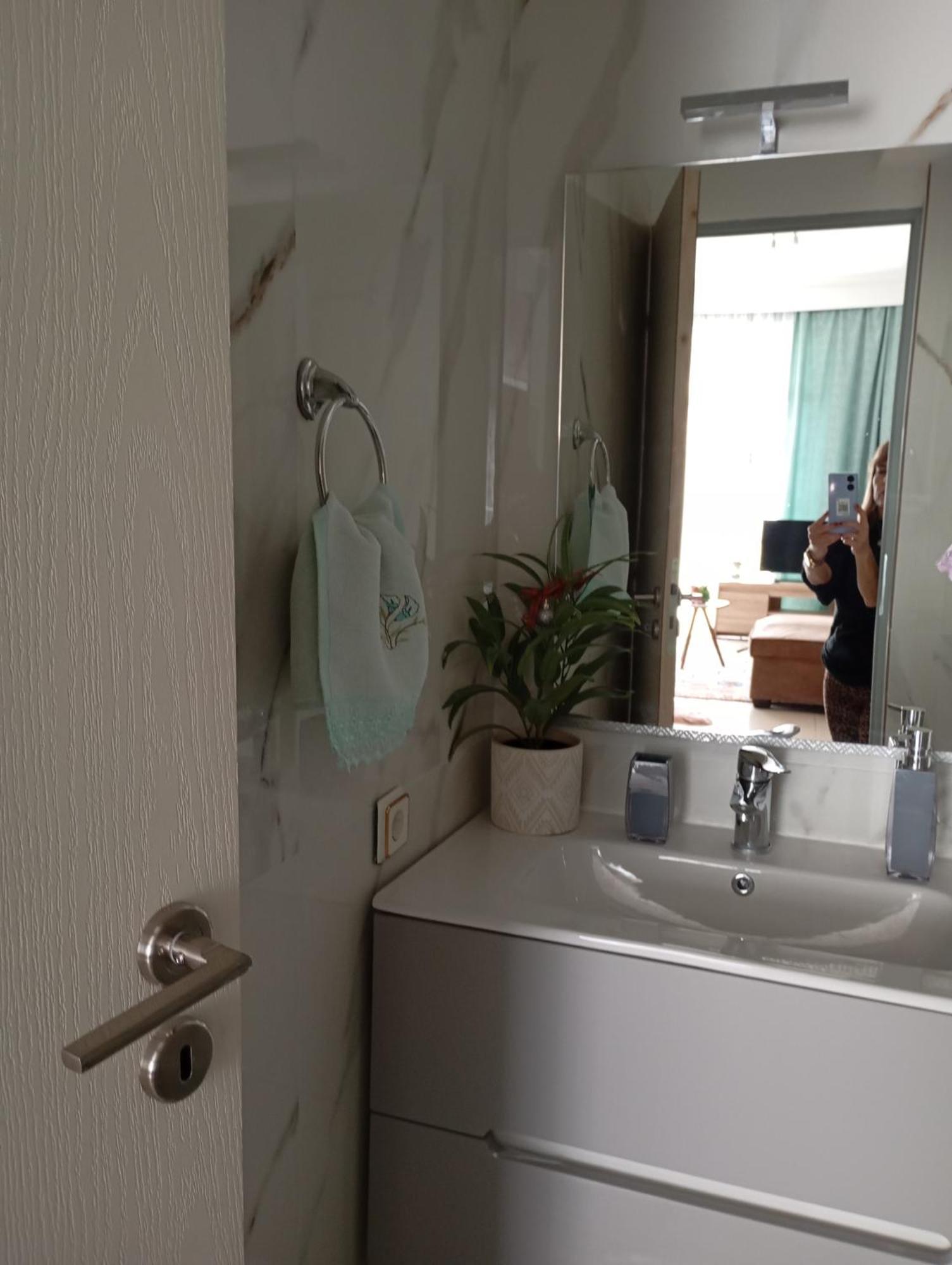 Hospitable Appartment In The Central Park, Xanthi Extérieur photo